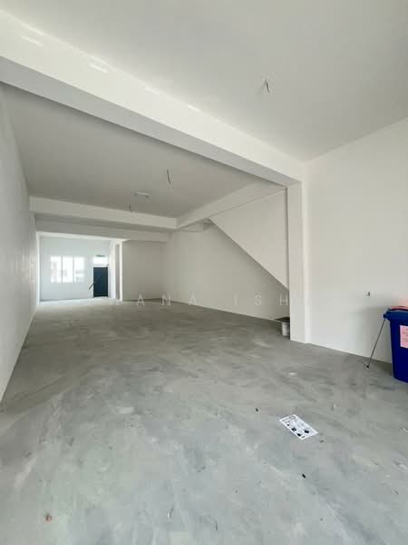 Shop for Rent in Puncak Alam (Selangor) - Rohana Ishak - Interior - PropertyGuru.com.my