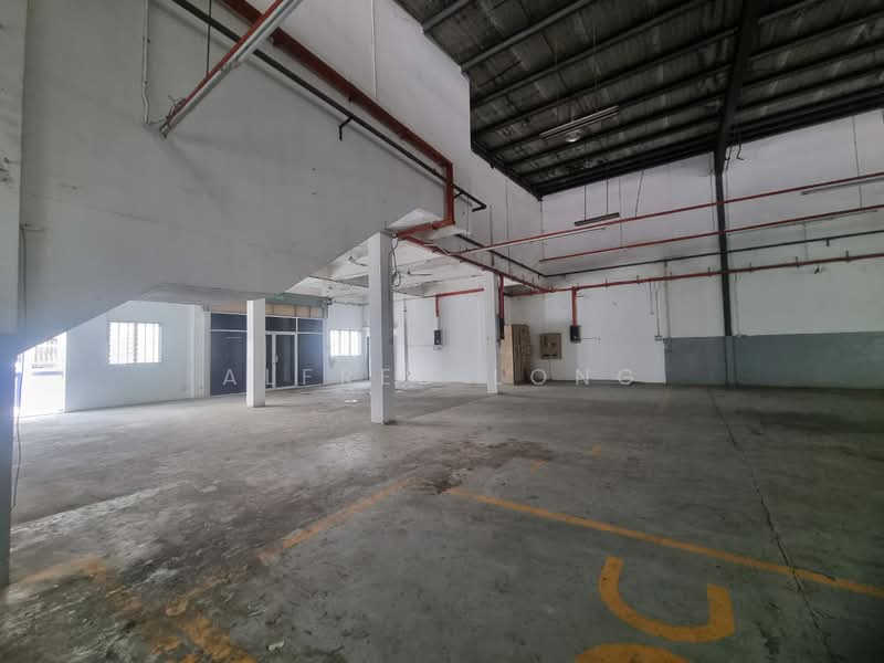 Semi-D Factory for Rent in Taman Sri Serdang (Seri Kembangan) - Alfred Long - Interior - PropertyGuru.com.my
