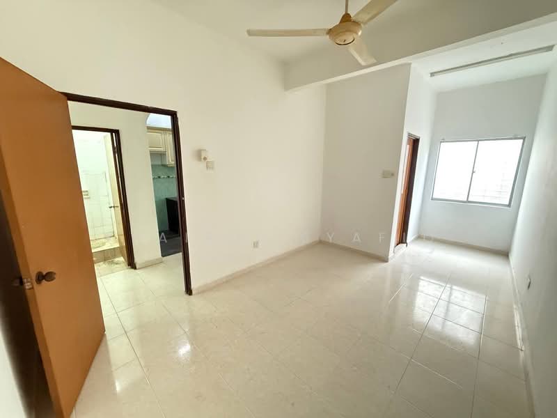 2-storey Terraced House for Sale in Rawang Perdana 1 (Rawang) - Khairul Syafiq - Interior - PropertyGuru.com.my