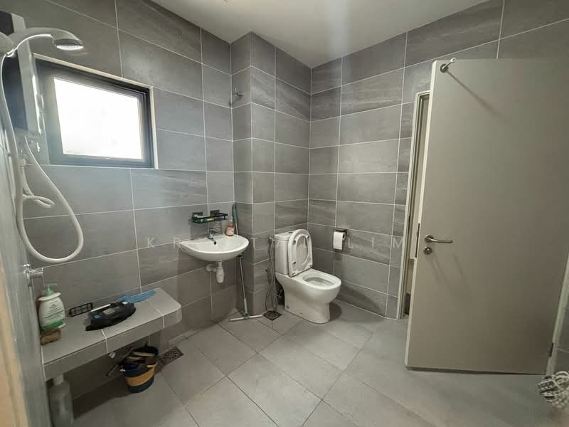 Sejati Lakeside @ Cyberjaya untuk Untuk Disewa - RM 4,000 /bulan, Mac 2026 - Bathroom - PropertyGuru.com.my