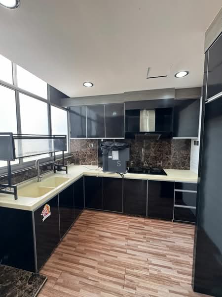 Lake View Suites - 4