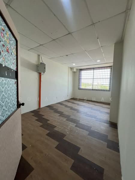 Shop for Rent in Puncak Alam (Selangor) - Rohana Ishak - Interior - PropertyGuru.com.my