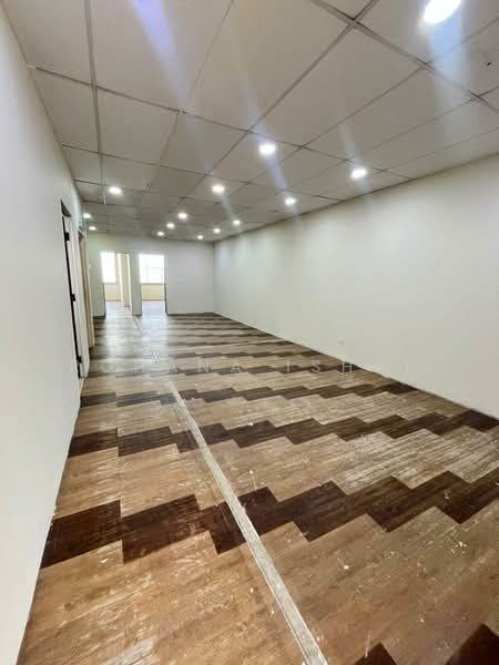 Shop for Rent in Puncak Alam (Selangor) - Rohana Ishak - Interior - PropertyGuru.com.my