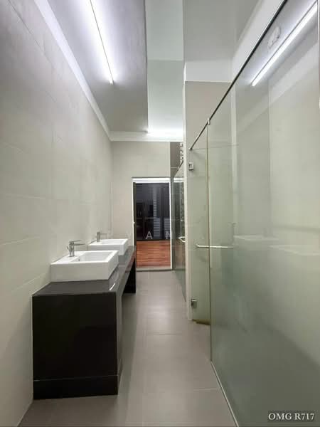 3-storey Terraced House for Sale in Setia Alam (Selangor) - Ryan . - Bathroom - PropertyGuru.com.my