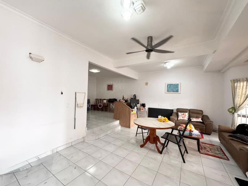 Terraced House for Sale in Johor Bahru (Johor) - Zixon Wong - Living Room - PropertyGuru.com.my