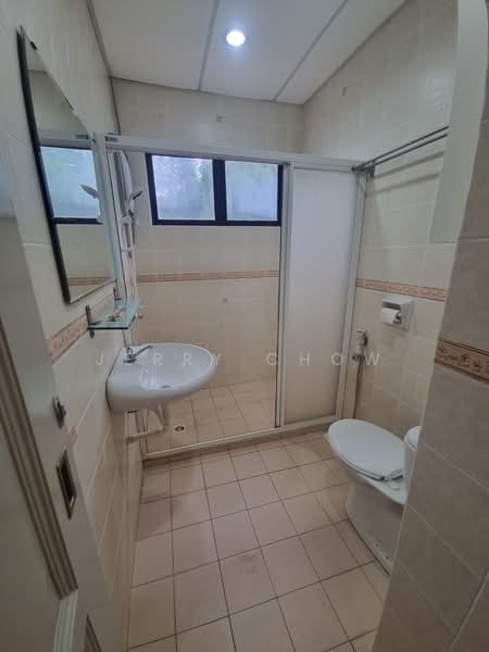 Golf Vista Resort Homes untuk Untuk Disewa - RM 1,950 /bulan, Mac 2026 - Bathroom - PropertyGuru.com.my
