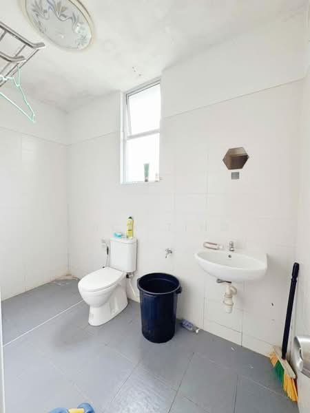 Bandar Seri Alam untuk Untuk Dijual - RM 738,000, Mac 2026 - Bathroom - PropertyGuru.com.my