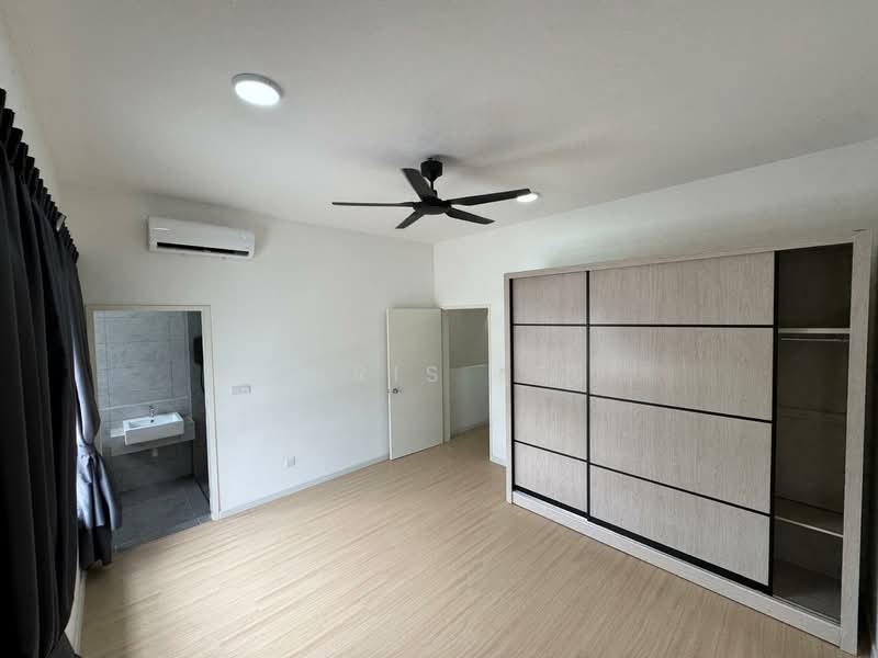 2-storey Terraced House for Sale in Dengkil (Selangor) - Chris Lee - Bedroom - PropertyGuru.com.my