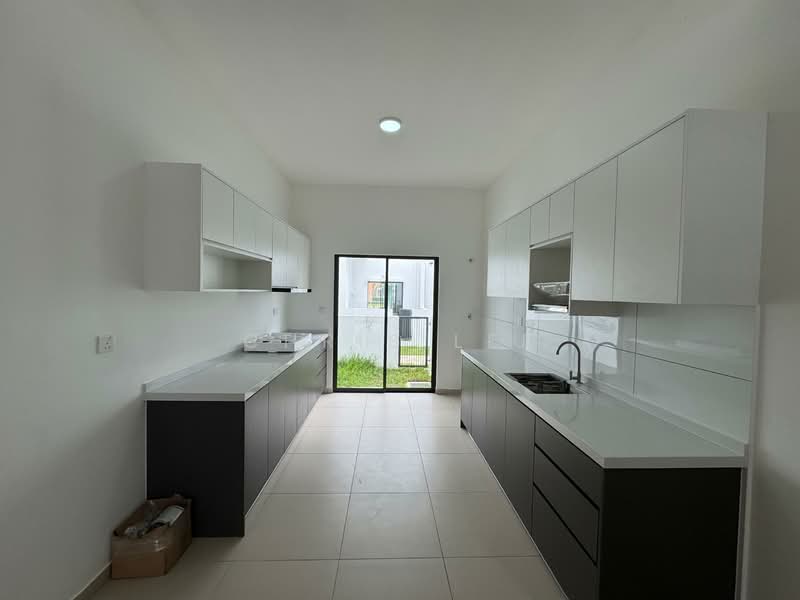 2-storey Terraced House for Sale in Dengkil (Selangor) - Chris Lee - Kitchen - PropertyGuru.com.my