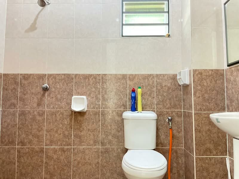 Bayu Courtyard untuk Untuk Disewa - RM 1,699 /bulan, Mac 2026 - Bathroom - PropertyGuru.com.my