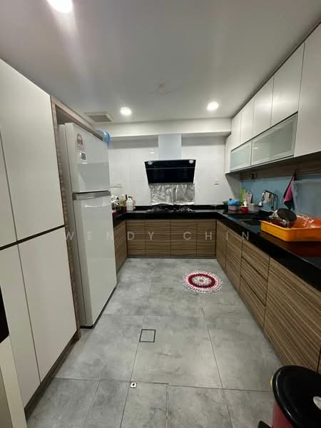 Dale, Lake Fields untuk Untuk Dijual - RM 1,420,000, Mac 2026 - Kitchen - PropertyGuru.com.my
