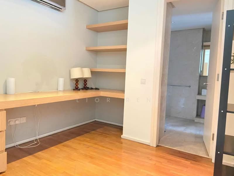 Service Residence for Sale at Hampshire Place - Lior Ren - Study - PropertyGuru.com.my