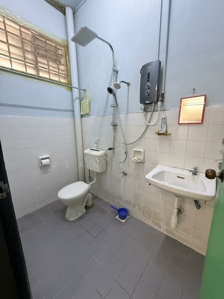 Taman Bukit Kempas Bukits Kempass untuk Untuk Dijual - RM 495,000, Apr 2026 - Bathroom - PropertyGuru.com.my