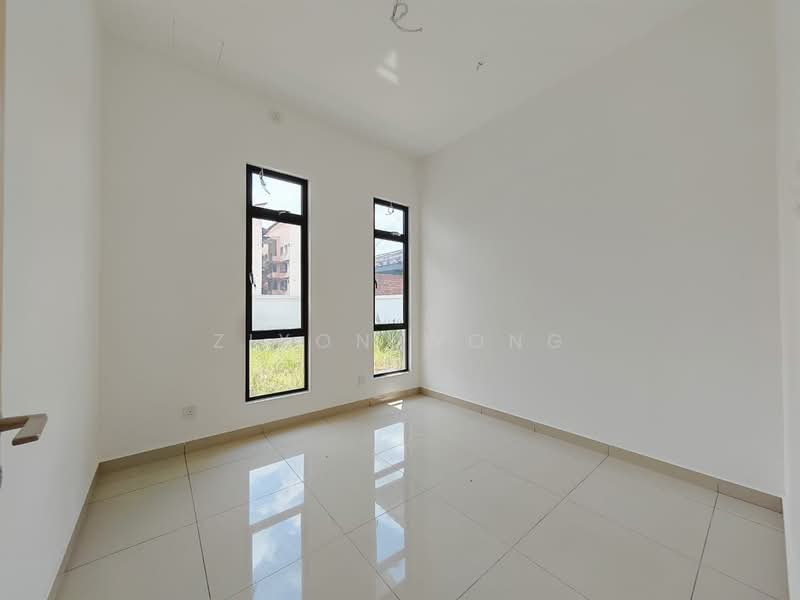 Cluster House for Sale in Taman Mount Austin (Tebrau) - Zixon Wong - PropertyGuru.com.my