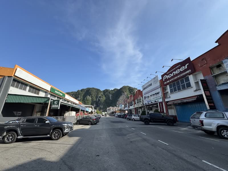 Semi-D Factory for Sale in Batu Caves (Kuala Lumpur) - Vince Tan - Exterior - PropertyGuru.com.my