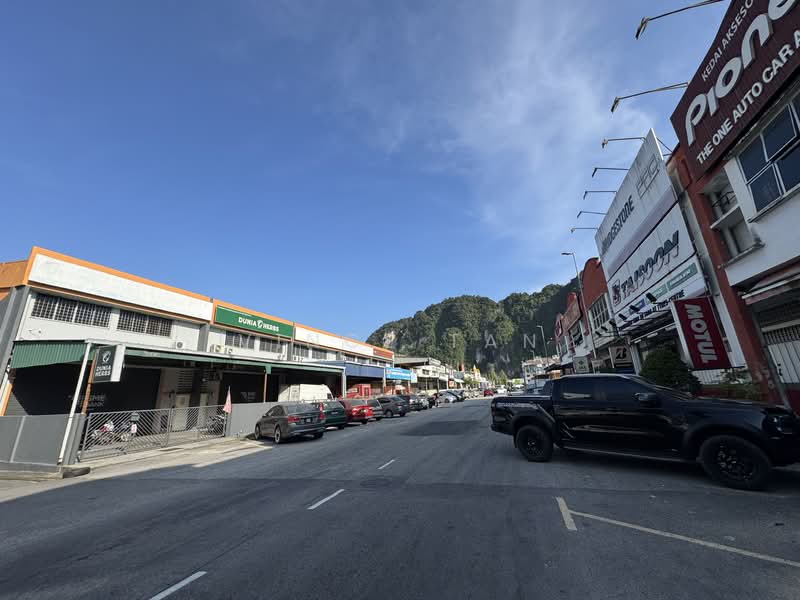Semi-D Factory for Sale in Batu Caves (Kuala Lumpur) - Vince Tan - Exterior - PropertyGuru.com.my