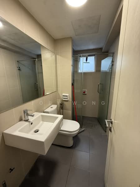 Tiara Mutiara / The Crown untuk Untuk Disewa - RM 1,700 /bulan, Mac 2026 - Bathroom - PropertyGuru.com.my