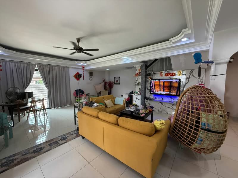 2-storey Terraced House for Sale in Taman Desa Cemerlang (Ulu Tiram) - Sky Tan - Living Room - PropertyGuru.com.my