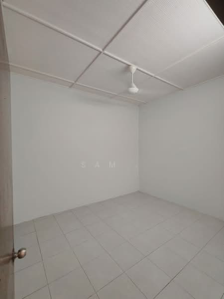 Taman Ipoh Single Storey Terrace untuk Untuk Disewa - RM 850 /bulan, Mac 2026 - Interior - PropertyGuru.com.my