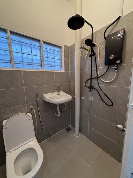 2-storey Terraced House for Rent in Cheras (Selangor) - Kris Tan - Bathroom - PropertyGuru.com.my