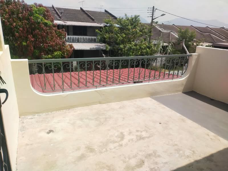 2-storey Terraced House for Sale in Ipoh (Perak) - Kok . - Exterior - PropertyGuru.com.my