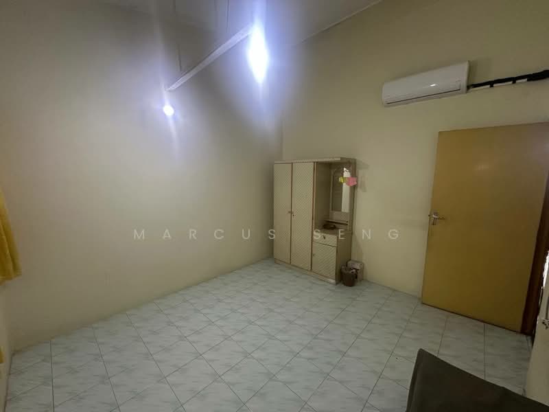 Kampung Muhibbah untuk Untuk Dijual - RM 225,000, Mac 2026 - Bedroom - PropertyGuru.com.my