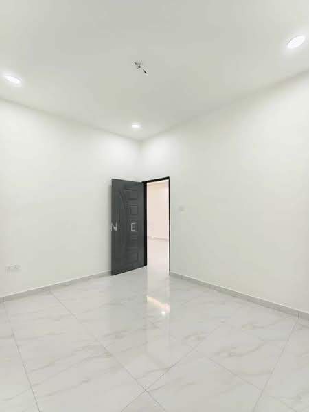 Taman Skudai Baru @ Jalan Hang Lekiu / Taman Ungku Tun Aminah/ Sutera Utama/ Perling/ Bukit Indah untuk Untuk Dijual - RM 558,000, Mac 2026 - Interior - PropertyGuru.com.my