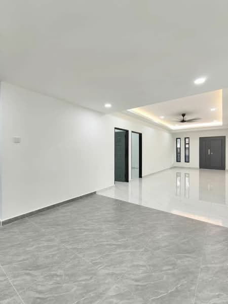 Taman Skudai Baru @ Jalan Hang Lekiu / Taman Ungku Tun Aminah/ Sutera Utama/ Perling/ Bukit Indah untuk Untuk Dijual - RM 558,000, Mac 2026 - Interior - PropertyGuru.com.my