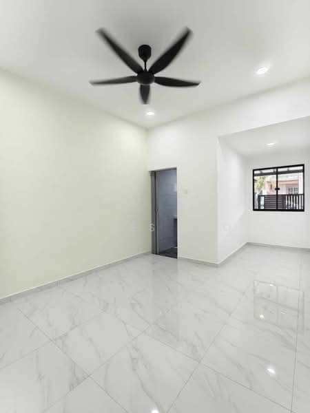 Taman Skudai Baru @ Jalan Hang Lekiu / Taman Ungku Tun Aminah/ Sutera Utama/ Perling/ Bukit Indah untuk Untuk Dijual - RM 558,000, Mac 2026 - Interior - PropertyGuru.com.my