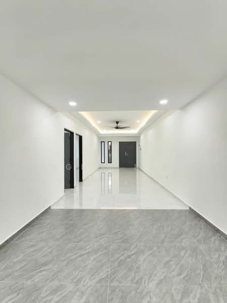 Taman Skudai Baru @ Jalan Hang Lekiu / Taman Ungku Tun Aminah/ Sutera Utama/ Perling/ Bukit Indah untuk Untuk Dijual - RM 558,000, Mac 2026 - Interior - PropertyGuru.com.my