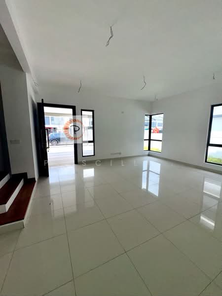Cluster House for Sale in Shah Alam (Selangor) - Priscilla . - Living Room - PropertyGuru.com.my