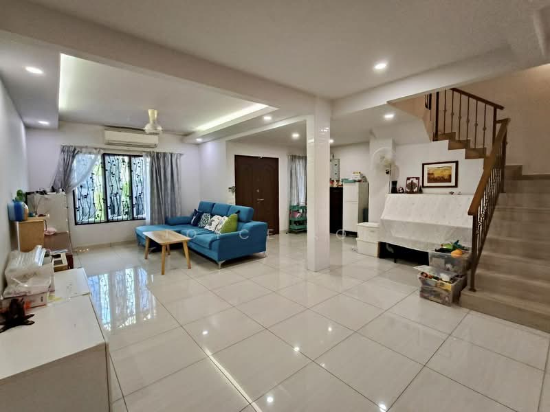 2-storey Terraced House for Sale in SS19 (Subang Jaya) - Joyce Kok - Living Room - PropertyGuru.com.my