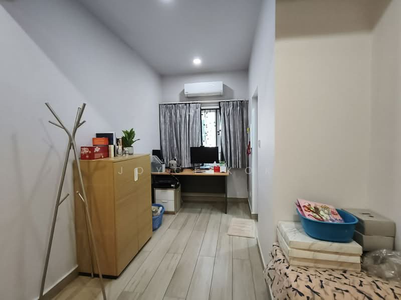 2-storey Terraced House for Sale in SS19 (Subang Jaya) - Joyce Kok - Study - PropertyGuru.com.my