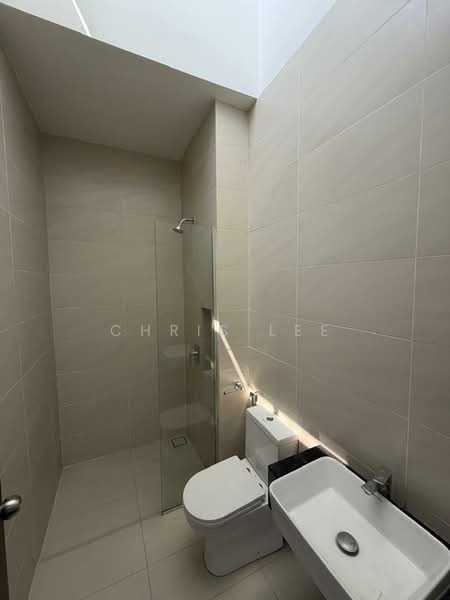 Rumah Berkembar untuk Dijual di Eco Sanctuary (Telok Panglima Garang) - Chris Lee - Bathroom - PropertyGuru.com.my