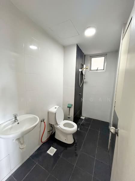 Service Residence for Sale at Maxim Citylights @ Sentul KL - Pei Yin Ngan - Bathroom - PropertyGuru.com.my