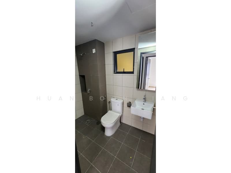 Service Residence for Sale at D'Quince Residences - Huan Boon Liang - Bathroom - PropertyGuru.com.my