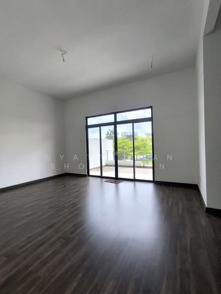 Phase 12A @ Precinct 12 Desa Tebrau untuk Untuk Dijual - RM 2,090,000, Mac 2026 - Living Room - PropertyGuru.com.my