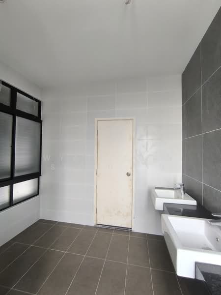 Phase 12A @ Precinct 12 Desa Tebrau untuk Untuk Dijual - RM 2,090,000, Mac 2026 - Bathroom - PropertyGuru.com.my