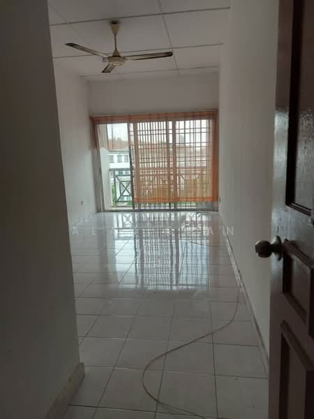 Apartment for Rent at Pangsapuri Sri Alpinia - Alan Chan - Living Room - PropertyGuru.com.my