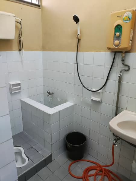 Permas Jaya untuk Untuk Dijual - RM 550,000, Mac 2026 - Bathroom - PropertyGuru.com.my