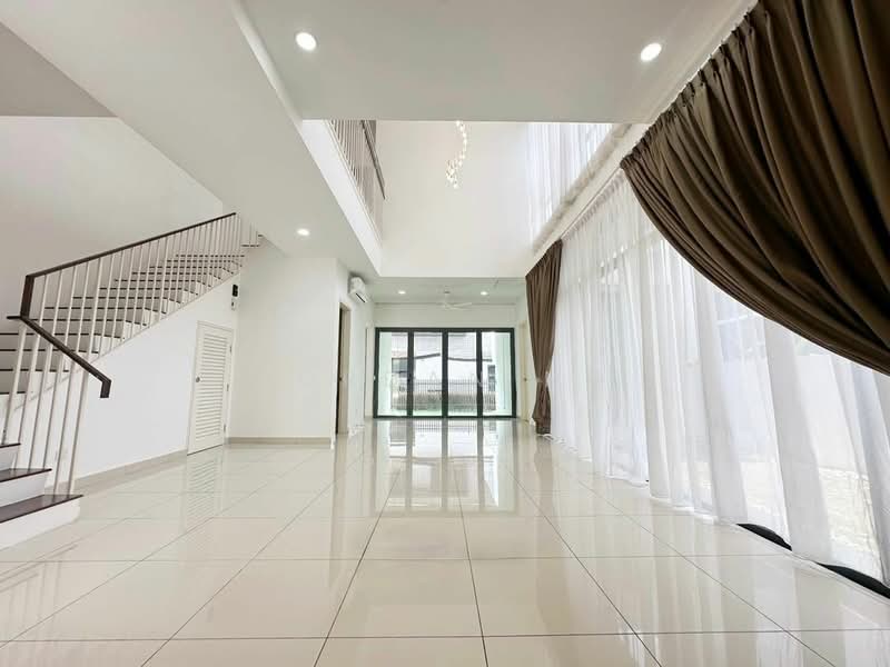 Semi-Detached House for Sale in Setia Alam (Selangor) - Jordan Ng - Living Room - PropertyGuru.com.my