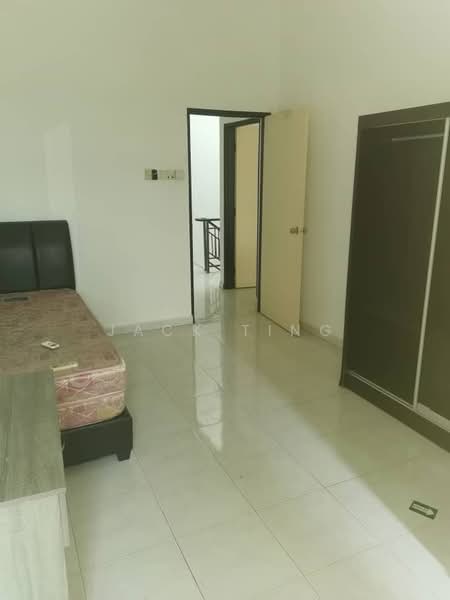 Taman Pulai Utama untuk Untuk Dijual - RM 680,000, Mac 2026 - Bedroom - PropertyGuru.com.my