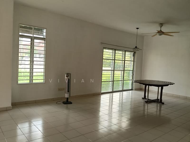 2-storey Terraced House for Sale in Denai Alam (Shah Alam) - Vivian Siew - Living Room - PropertyGuru.com.my