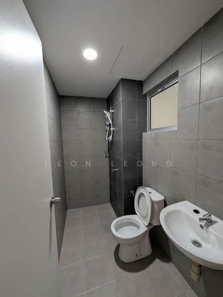 Condominium for Rent at Residensi Sateria - Leon Leong - Bathroom - PropertyGuru.com.my