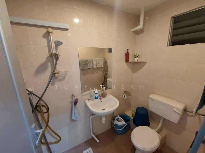 Sri Impian Apartment untuk Untuk Dijual - RM 280,000, Mac 2026 - Bathroom - PropertyGuru.com.my