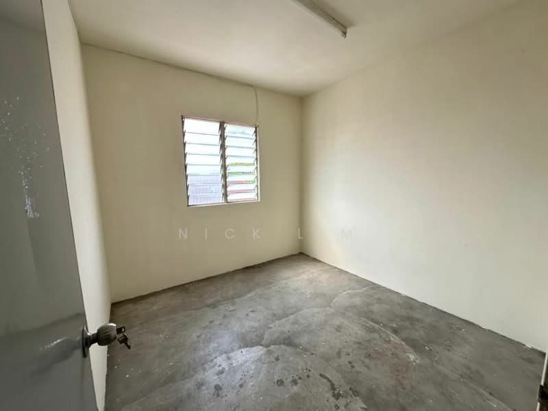 Taman Perwira Indah untuk Untuk Dijual - RM 130,000, Mac 2026 - Interior - PropertyGuru.com.my