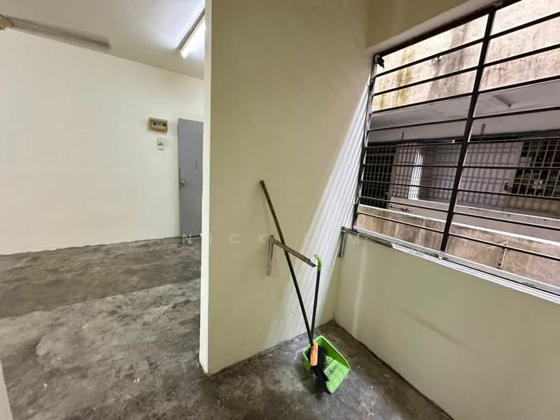 Taman Perwira Indah untuk Untuk Dijual - RM 130,000, Mac 2026 - Interior - PropertyGuru.com.my