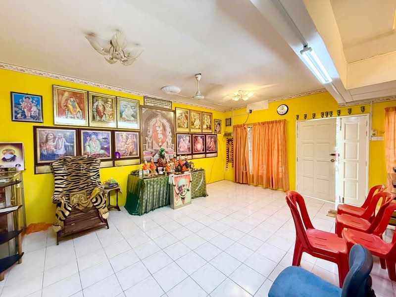 2-storey Terraced House for Sale in Bandar Mahkota Cheras (Cheras) - Zarema Kulbuzheva - Living Room - PropertyGuru.com.my