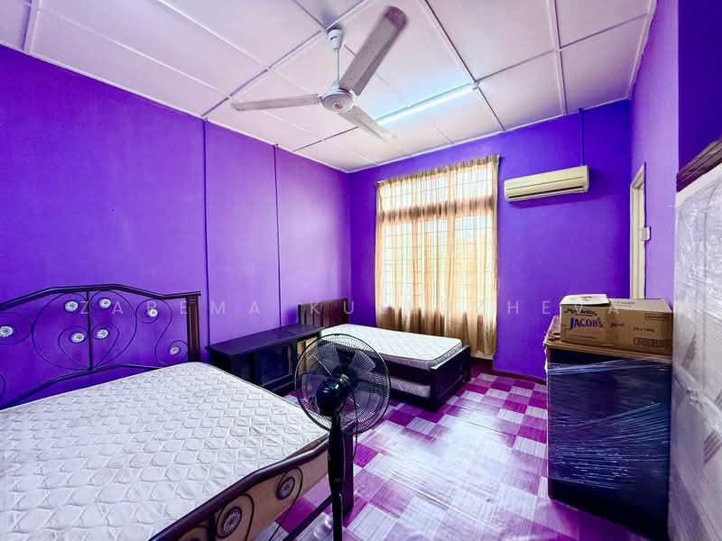 2-storey Terraced House for Sale in Bandar Mahkota Cheras (Cheras) - Zarema Kulbuzheva - Bedroom - PropertyGuru.com.my