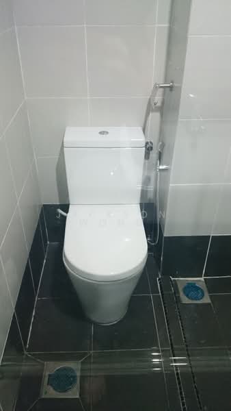 Centrestage Designer Suite untuk Untuk Disewa - RM 1,200 /bulan, Mac 2026 - Bathroom - PropertyGuru.com.my